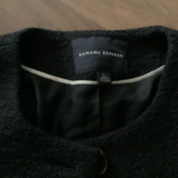 NWOT Banana Republic cropped tweed swing jacket. - Picture 5 of 12